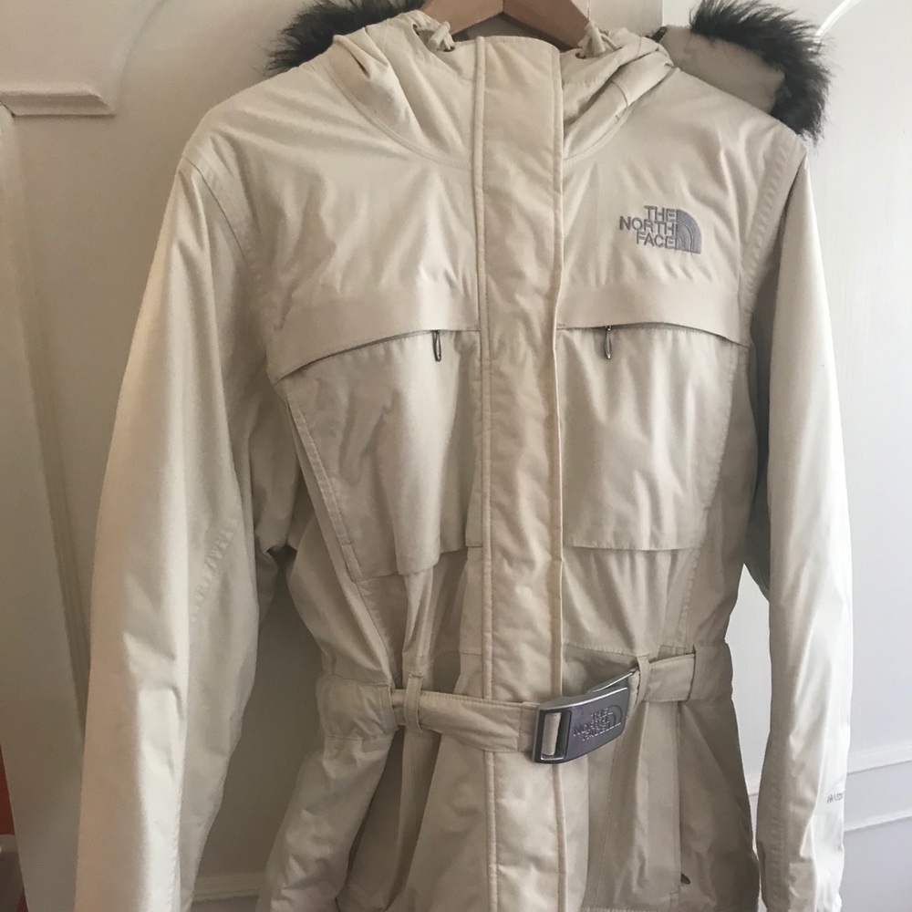 The North Face Women’s Hyvent Winter Coat